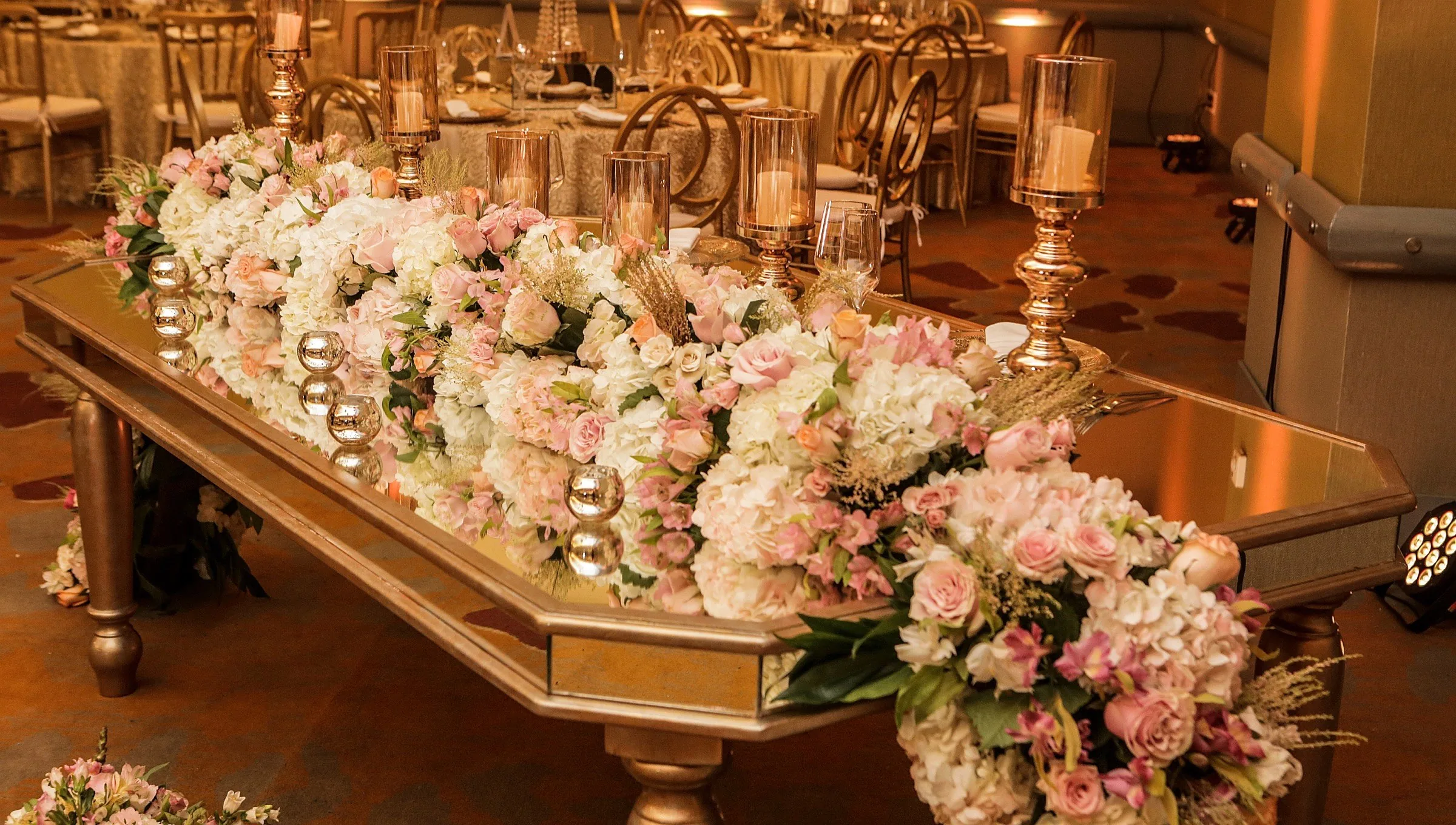 Table decorated with golden flowers
